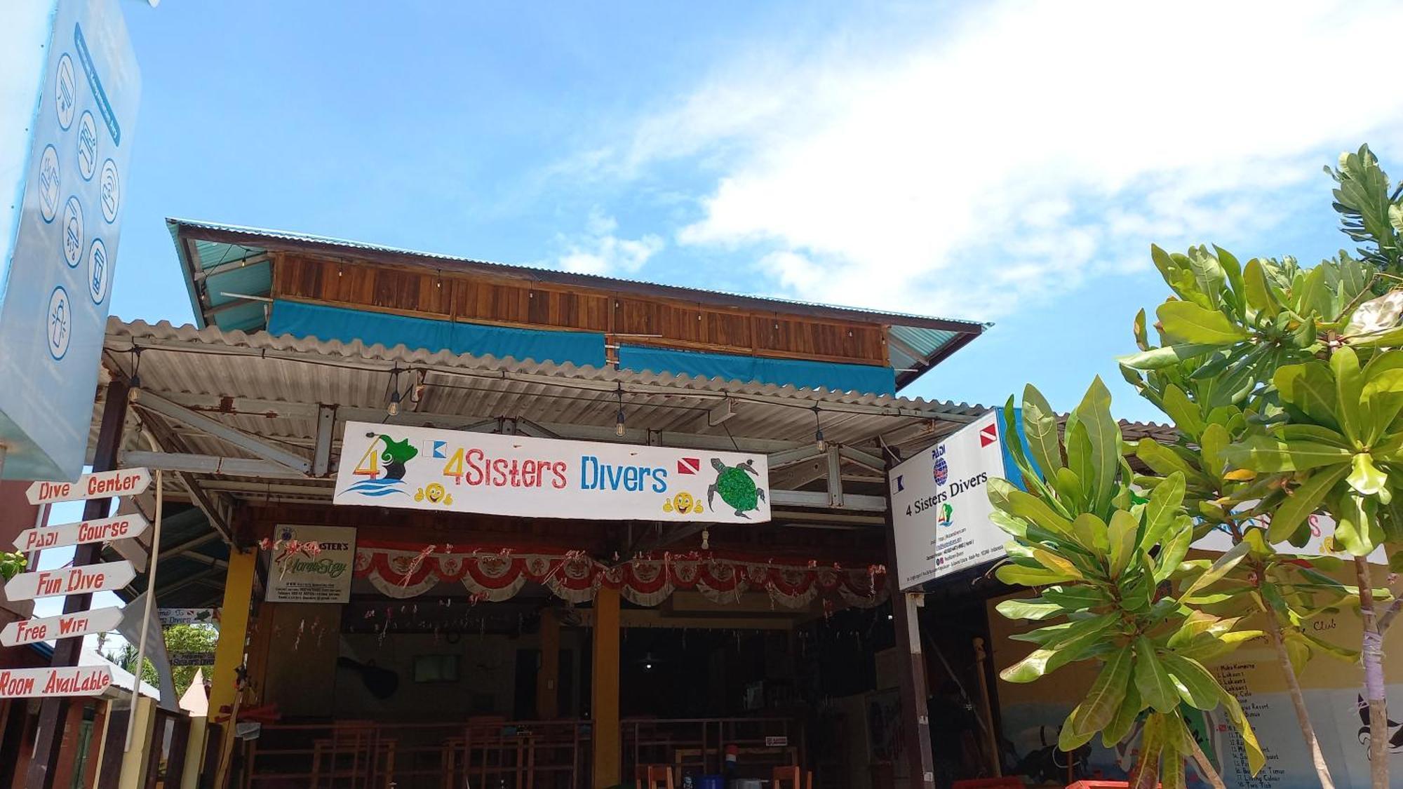 4 Sisters Divers ブナケン エクステリア 写真