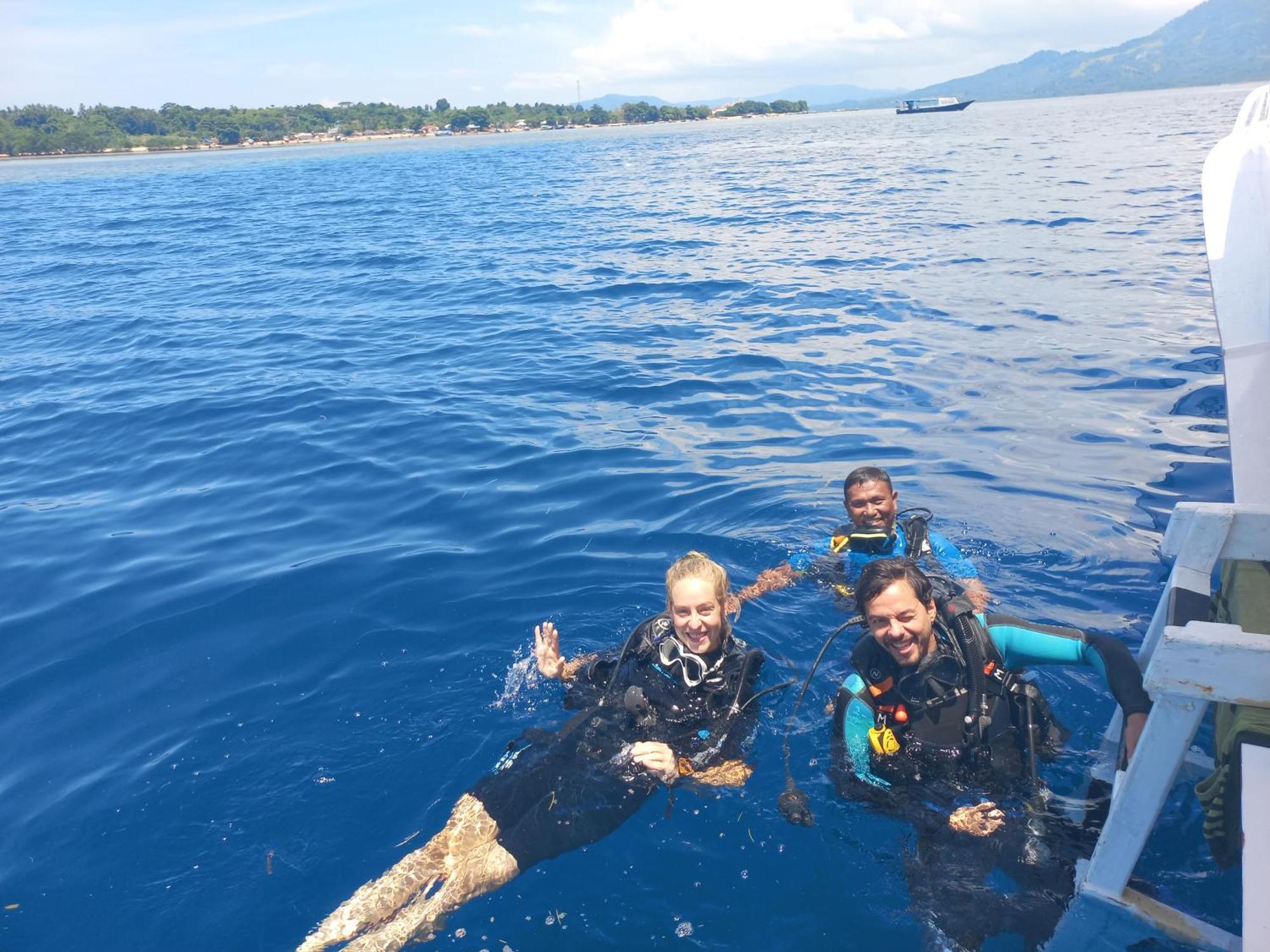4 Sisters Divers ブナケン エクステリア 写真