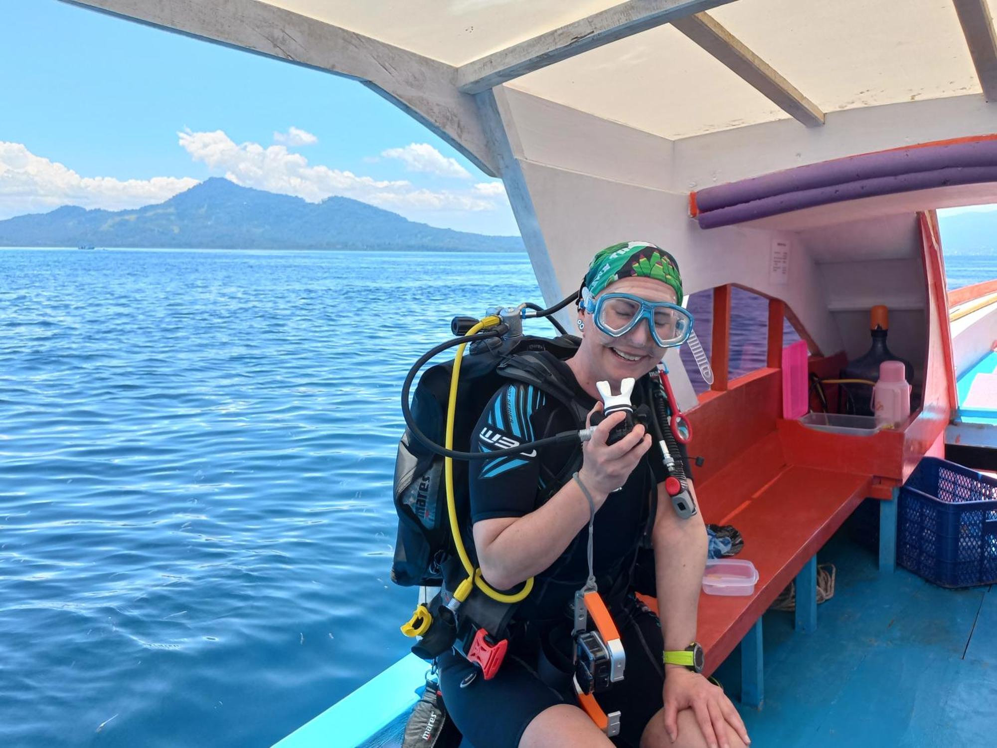 4 Sisters Divers ブナケン エクステリア 写真
