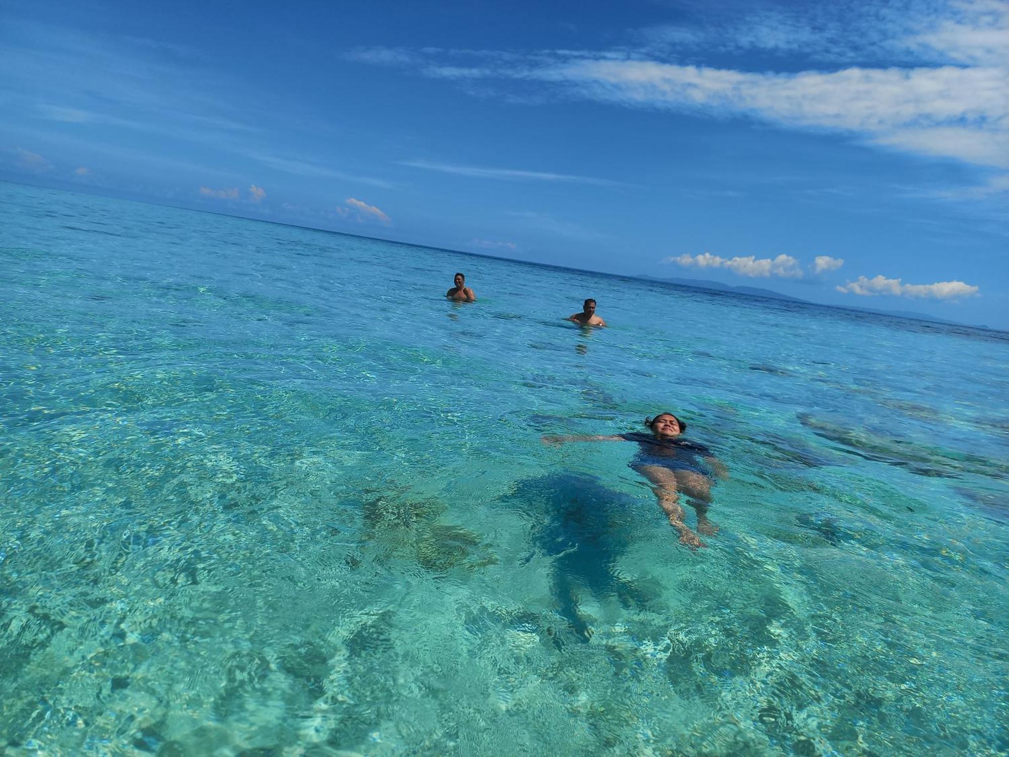 4 Sisters Divers ブナケン エクステリア 写真